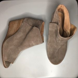 Lucky Brand- Jezzah Wedge Bootie